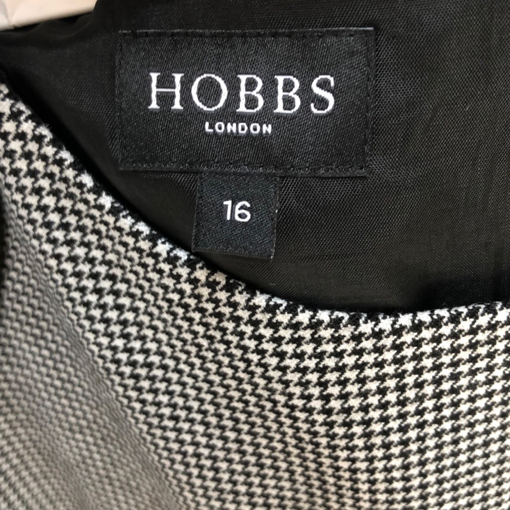 Hobbs New Markdown Must Sell. Like New. - image 3